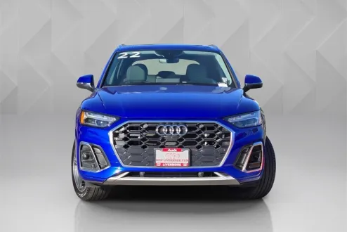 2022 Audi Q5 S line Premium Prestige photo 2