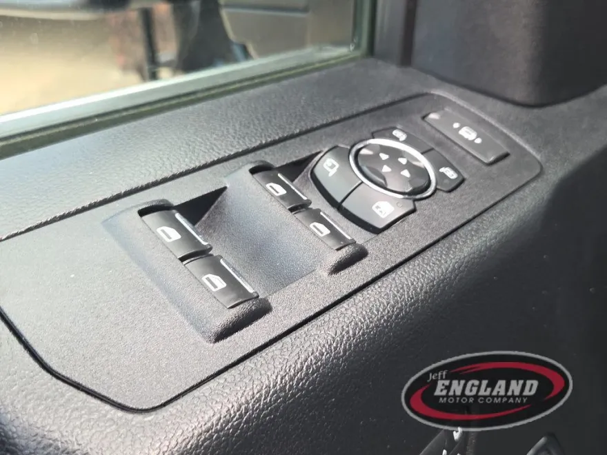 2021 Ford F-350 Platinum photo 17