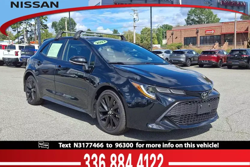 2022 Toyota Corolla SE photo 1