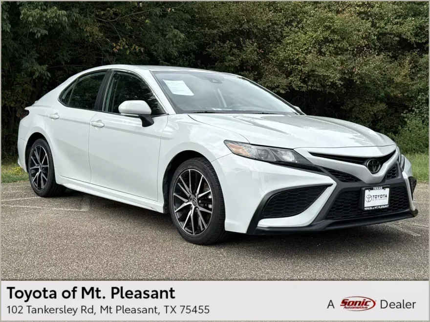 2023 Toyota Camry SE photo 1