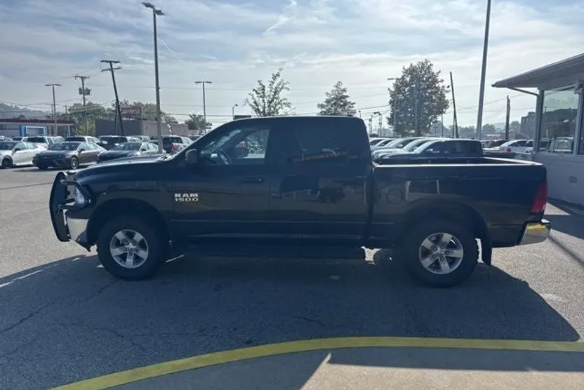 2015 Ram 1500 Tradesman photo 1