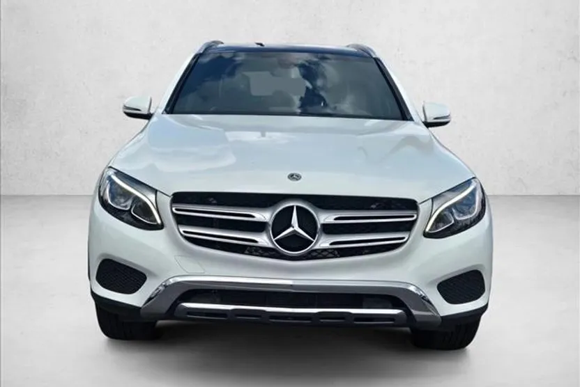2018 Mercedes Benz GLC 300 photo 1