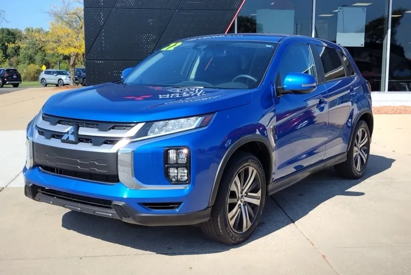 2022 Mitsubishi Outlander Sport SE photo 1