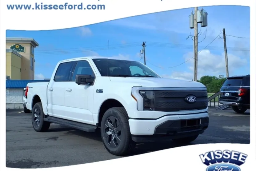 2025 Ford F-150 Lightning photo 1