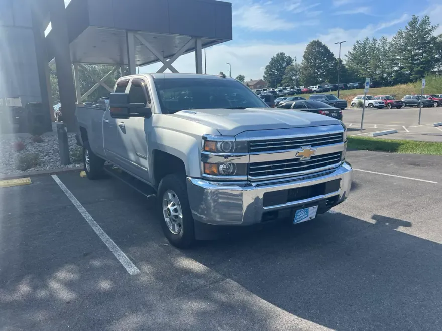 2015 Chevrolet Silverado 2500HD LT photo 1