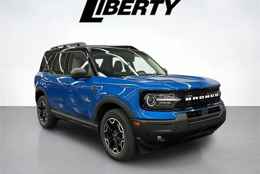 2025 Ford Bronco Sport Outer Banks photo 1