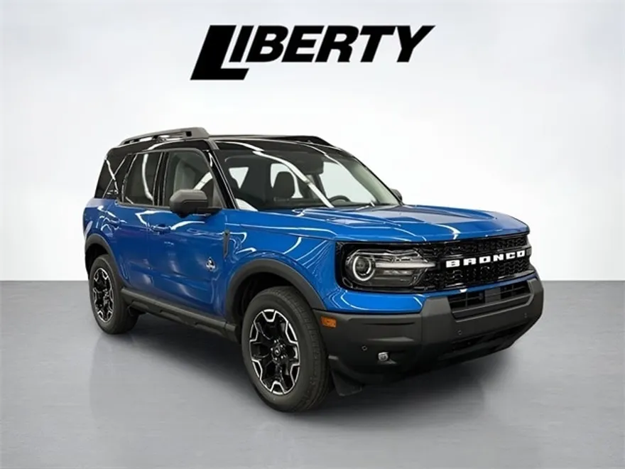 2025 Ford Bronco Sport Outer Banks photo 1