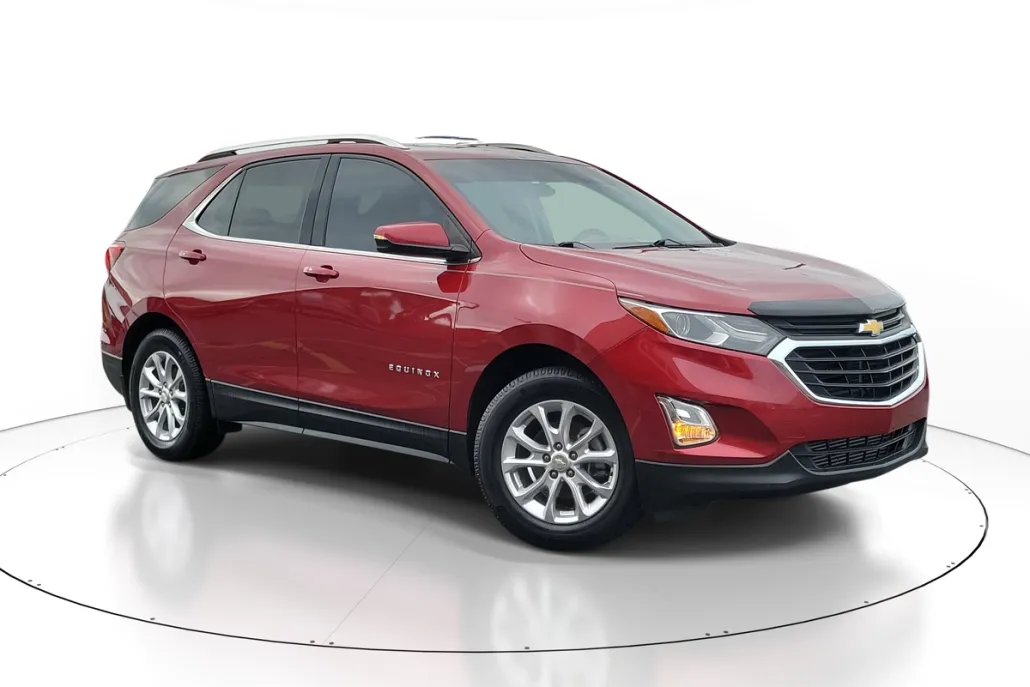 2019 Chevrolet Equinox LT photo 1
