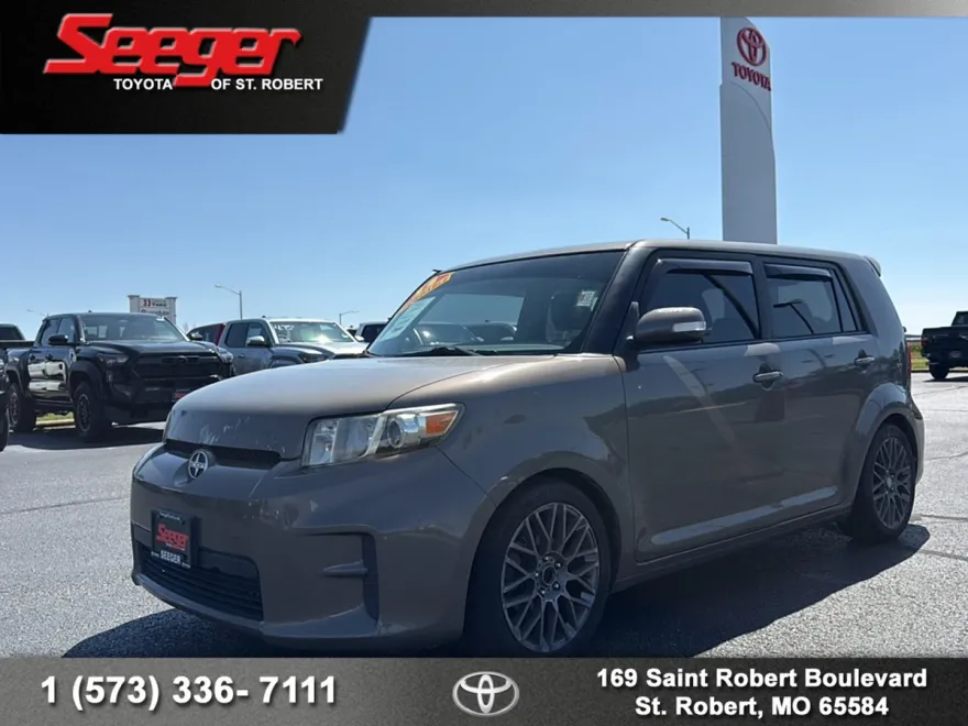 2012 Scion xB photo 1