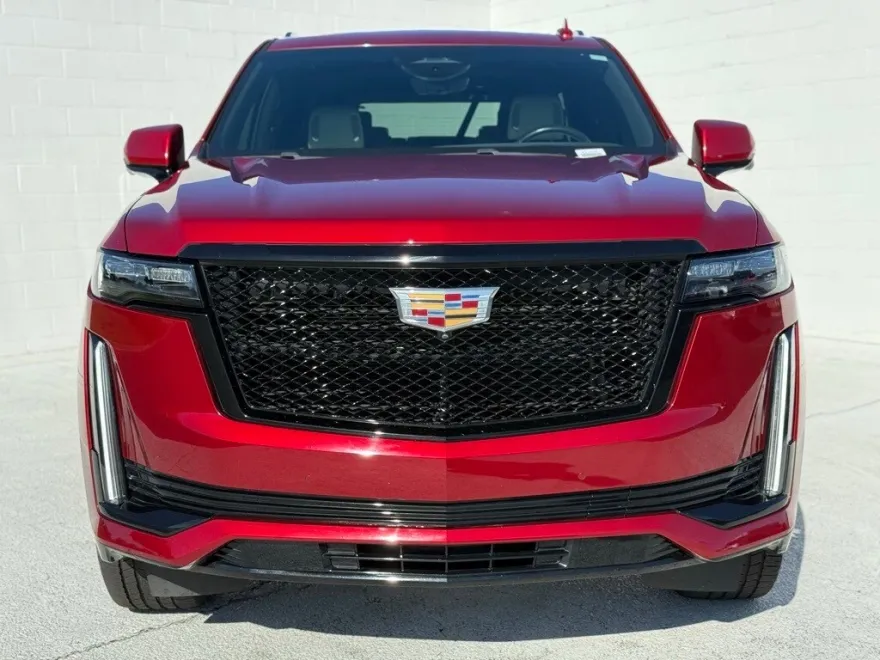 2023 Cadillac Escalade Sport photo 1