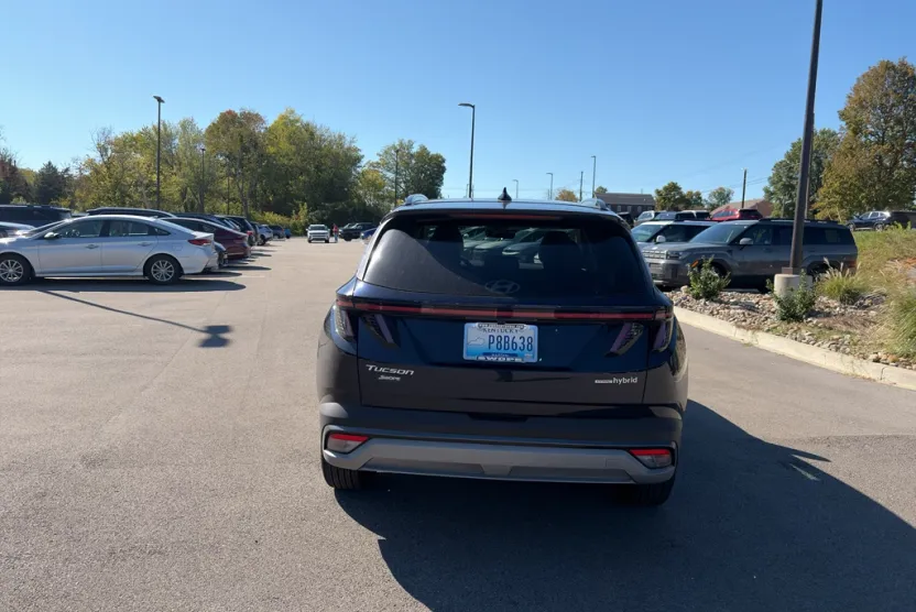 2025 Hyundai Tucson Hybrid SEL Convenience photo 1