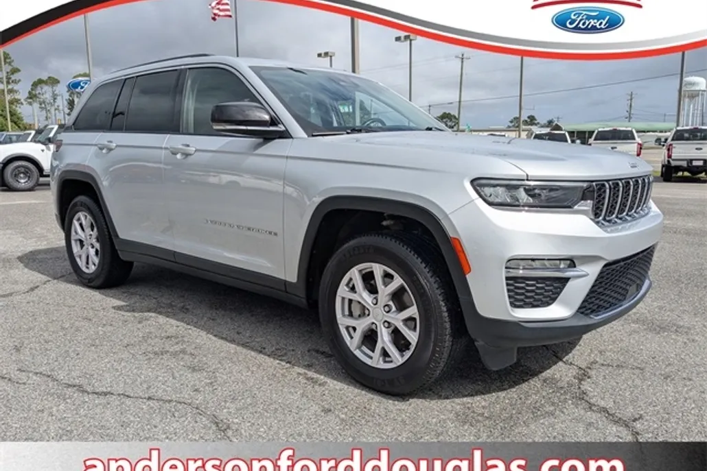 2022 Jeep Grand Cherokee Limited photo 1