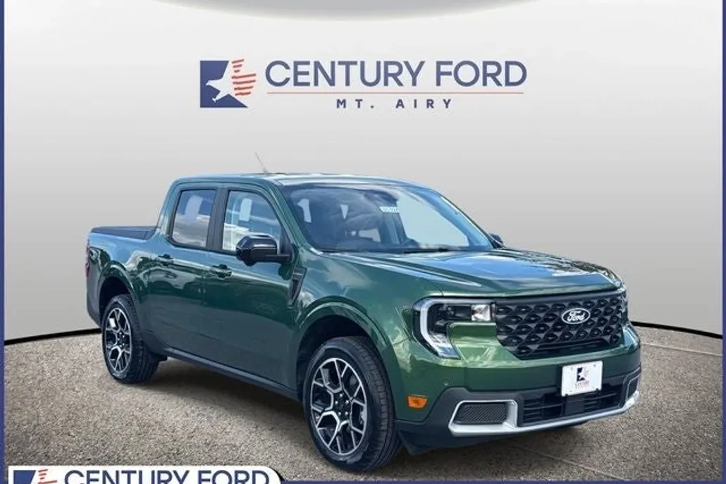 2025 Ford Maverick Lariat photo 1