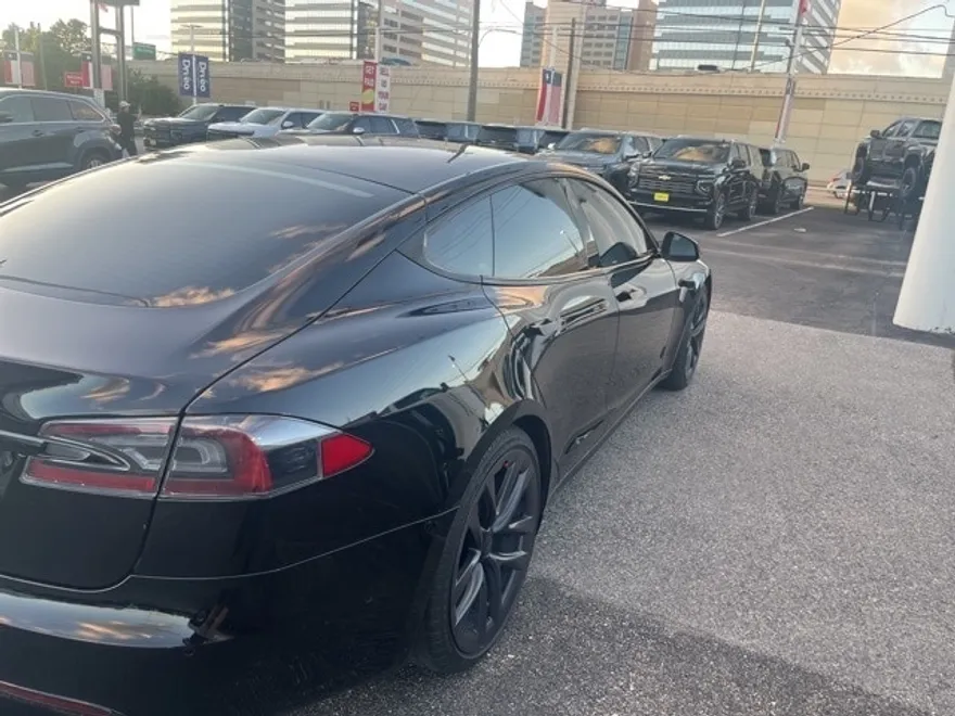 2021 Tesla Model S Long Range photo 1