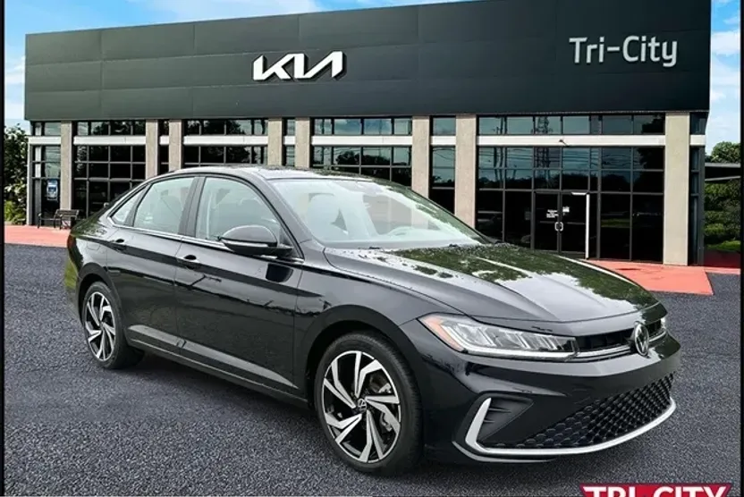 2025 Volkswagen Jetta 1.5T SEL photo 1