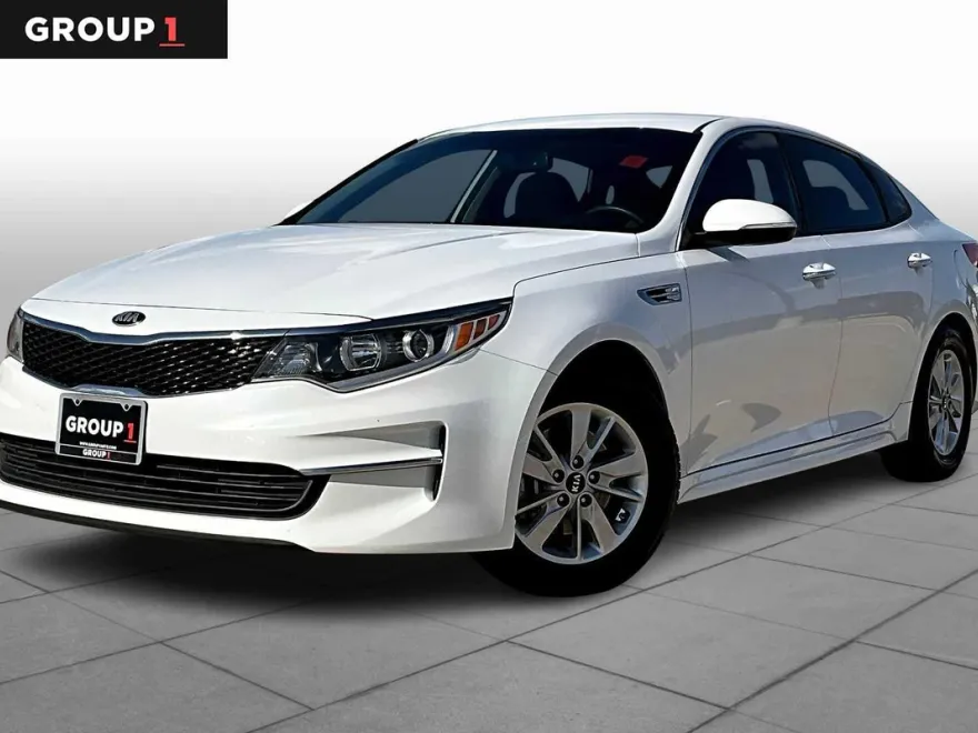 2018 Kia Optima LX photo 1