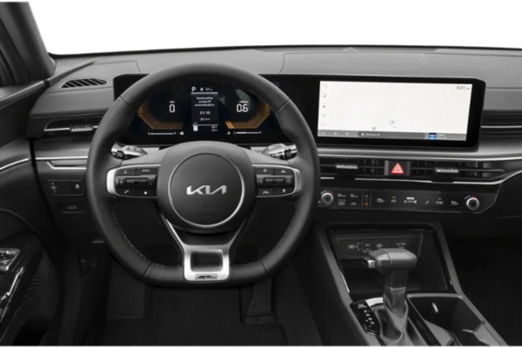 2025 Kia K5 GT-Line photo 4