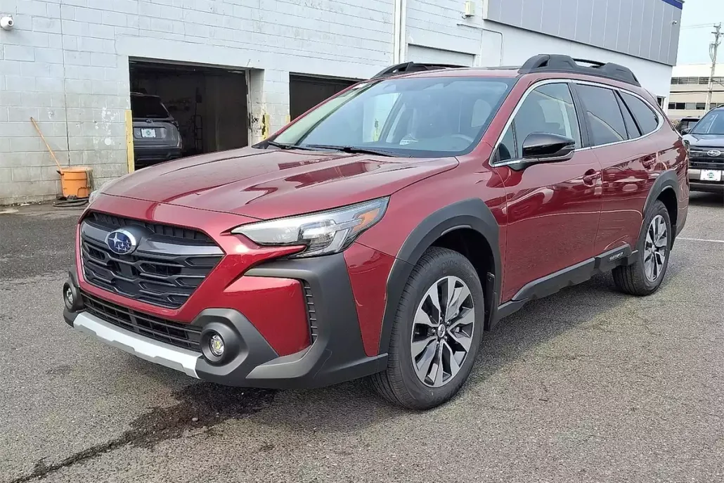 2025 Subaru Outback Limited photo 1