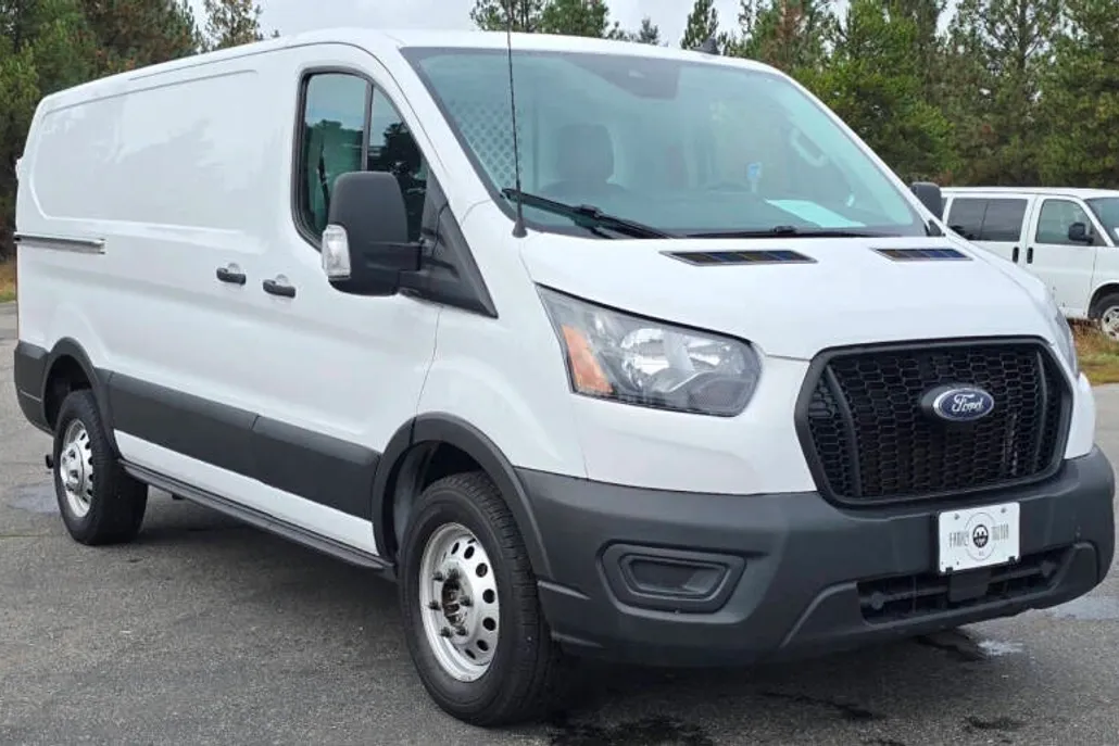 2021 Ford Transit Cargo Van photo 1