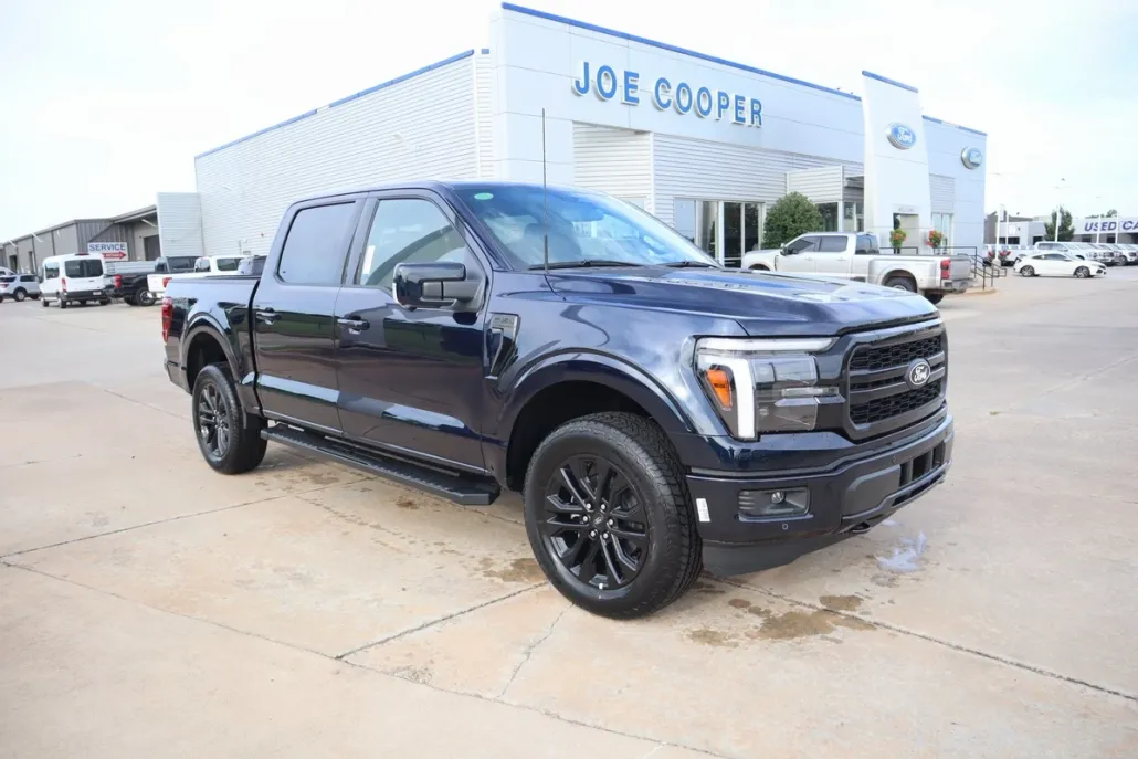 2025 Ford F-150 Lariat photo 1