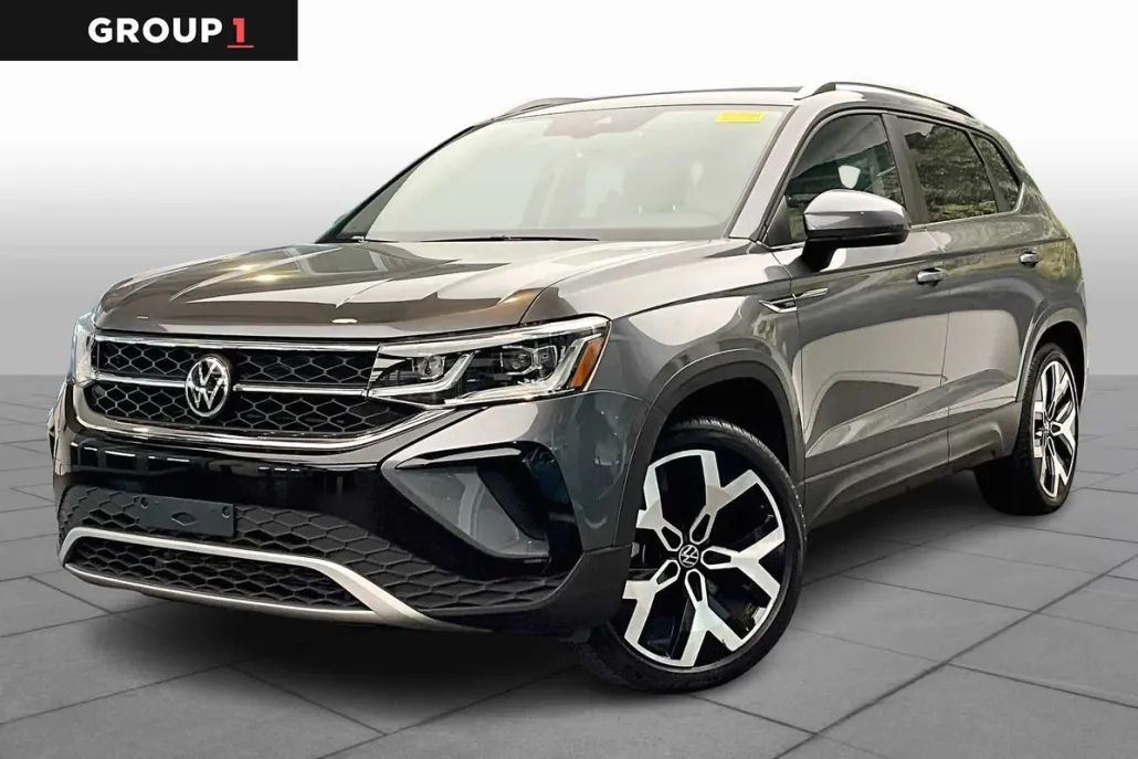 2022 Volkswagen Taos SEL photo 1