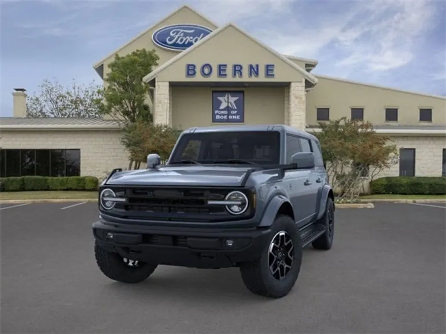2025 Ford Bronco Outer Banks photo 1