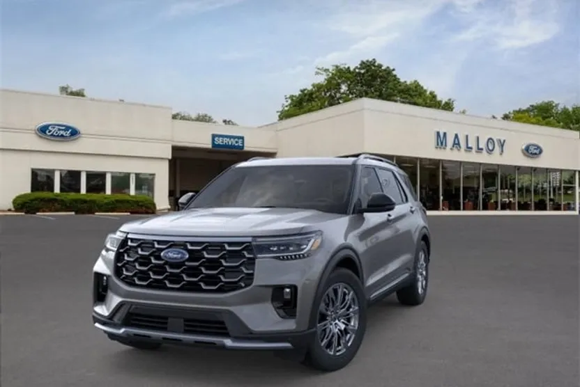 2025 Ford Explorer Platinum photo 1