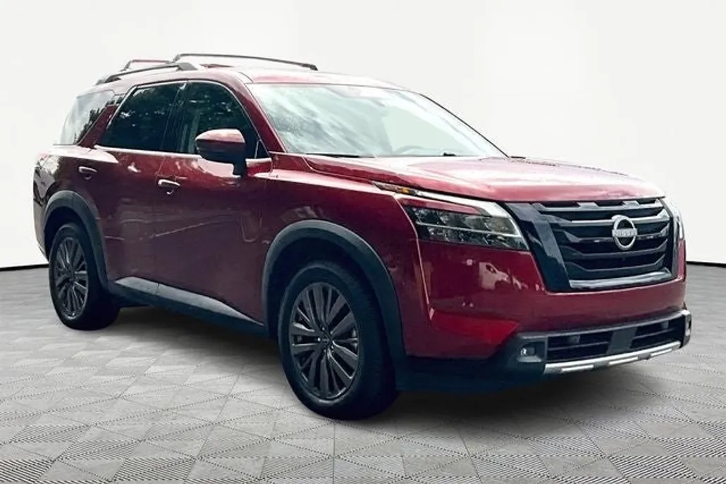 2023 Nissan Pathfinder SL photo 1