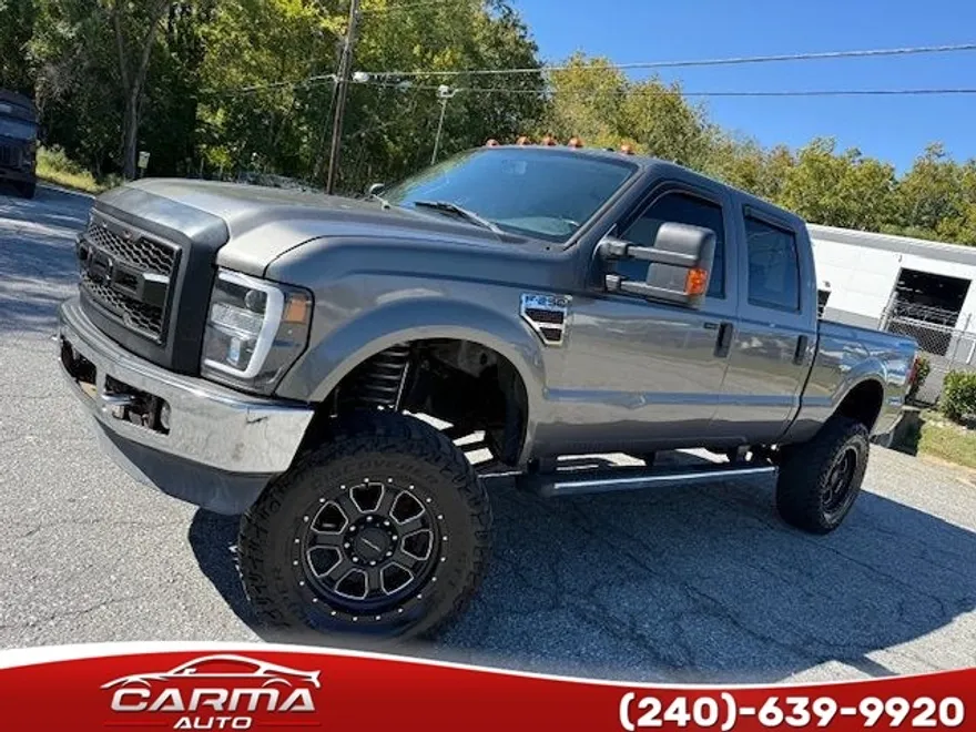2010 Ford F-250 XLT photo 1