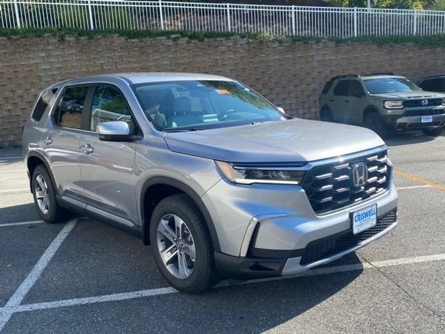 2025 Honda Pilot EX-L photo 1