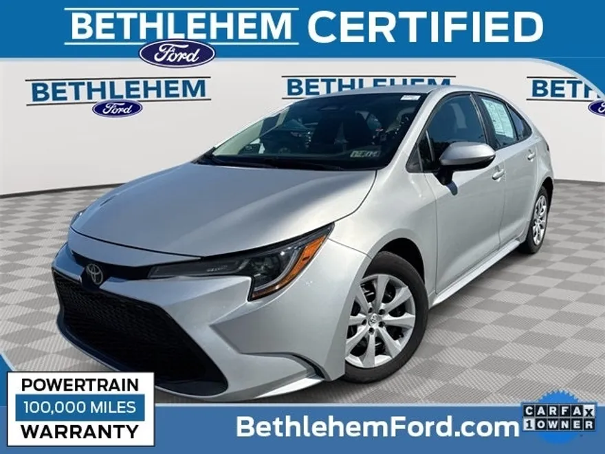2023 Toyota Corolla LE photo 1