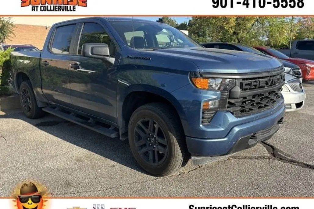 2024 Chevrolet Silverado 1500 Custom photo 1