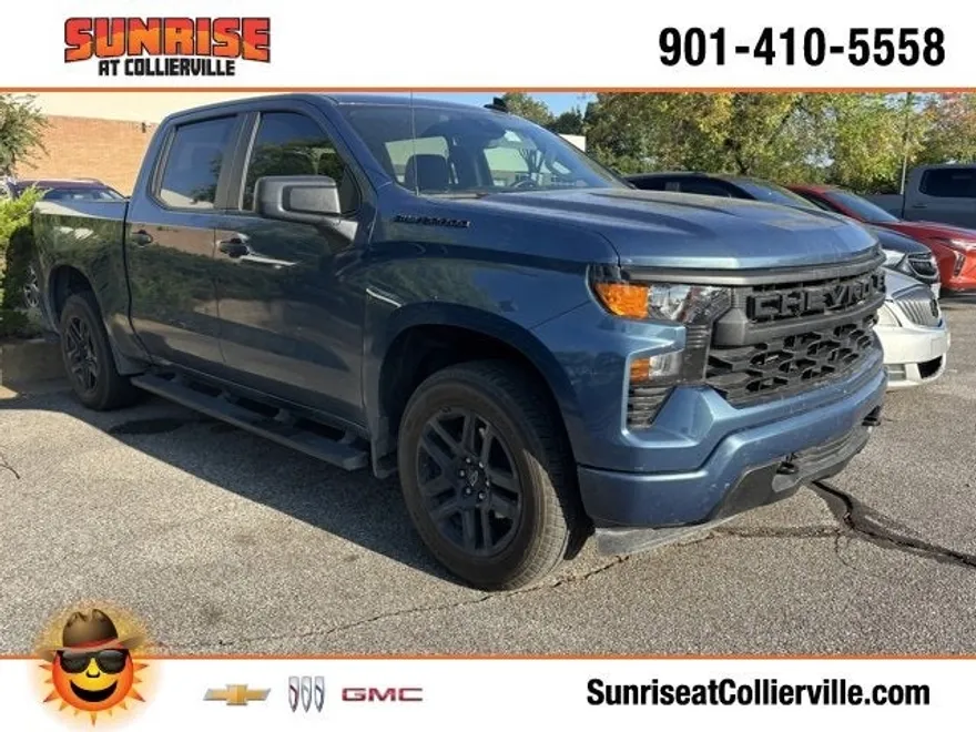 2024 Chevrolet Silverado 1500 Custom photo 1