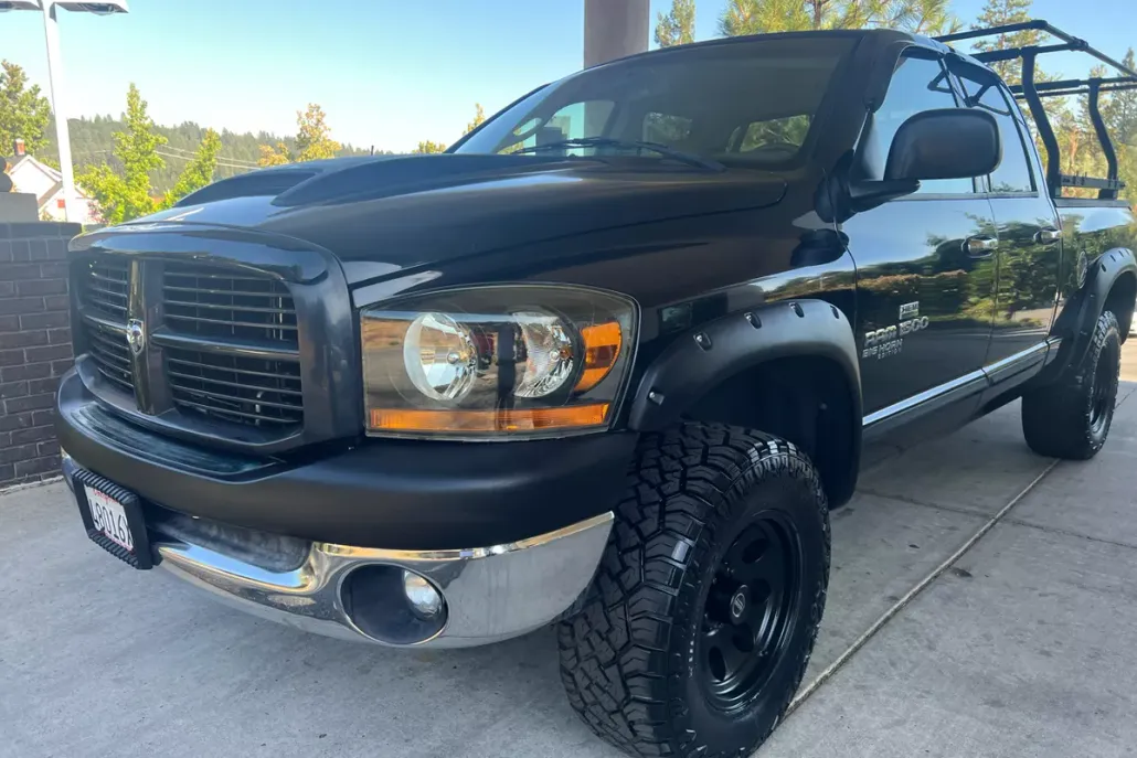 2006 Dodge Ram SLT photo 1