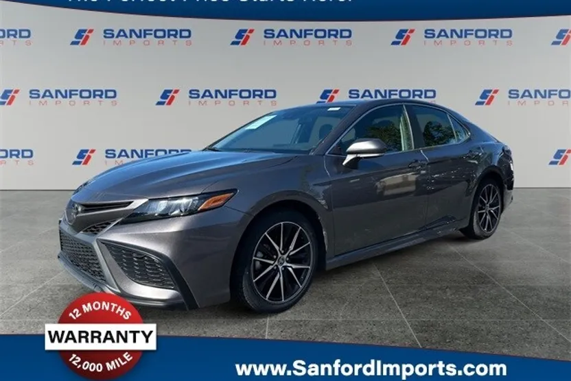2023 Toyota Camry SE photo 1