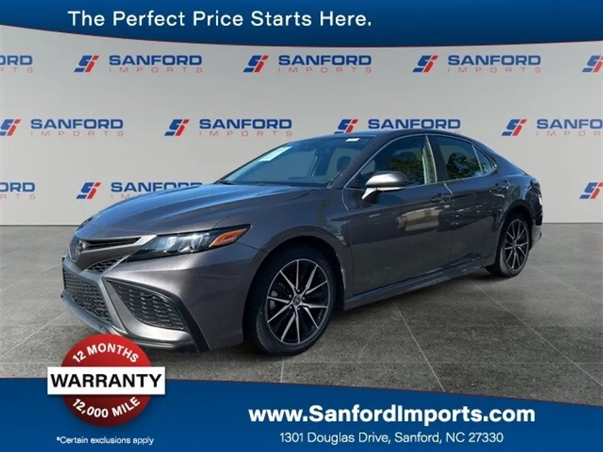 2023 Toyota Camry SE photo 1