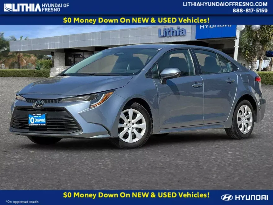 2024 Toyota Corolla LE photo 1
