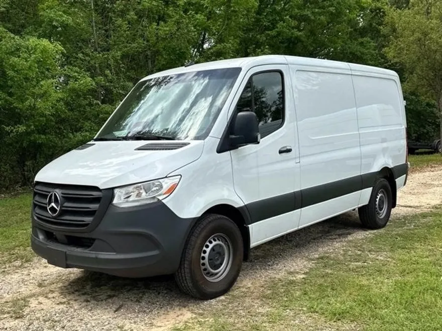 2025 Mercedes Benz Sprinter Cargo Van 2500 photo 1