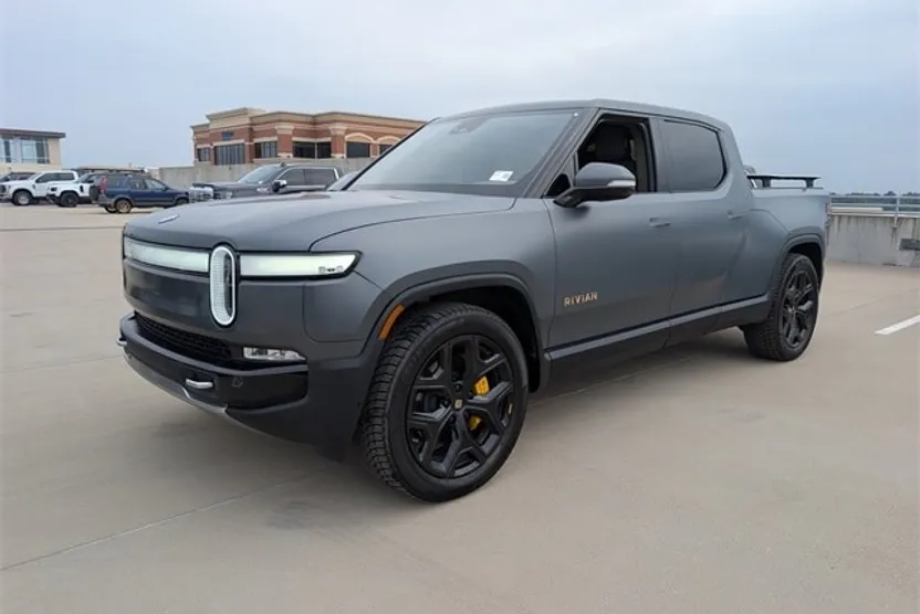 2022 Rivian R1T Adventure photo 1