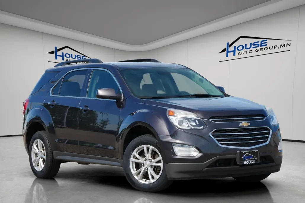 2016 Chevrolet Equinox LT photo 1
