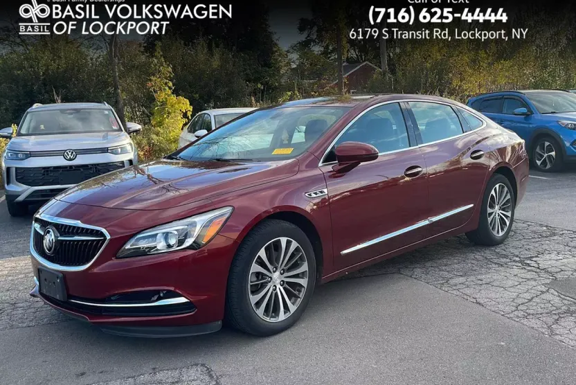 2017 Buick LaCrosse Essence photo 1