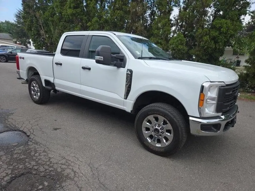 2023 Ford F-250 XL photo 1