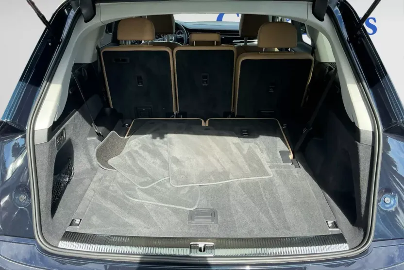 2025 Audi Q7 Premium Plus photo 1