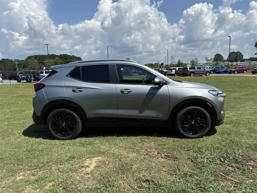2026 Buick Encore GX Sport Touring photo 1