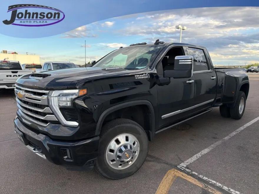 2024 Chevrolet Silverado 3500HD High Country photo 1