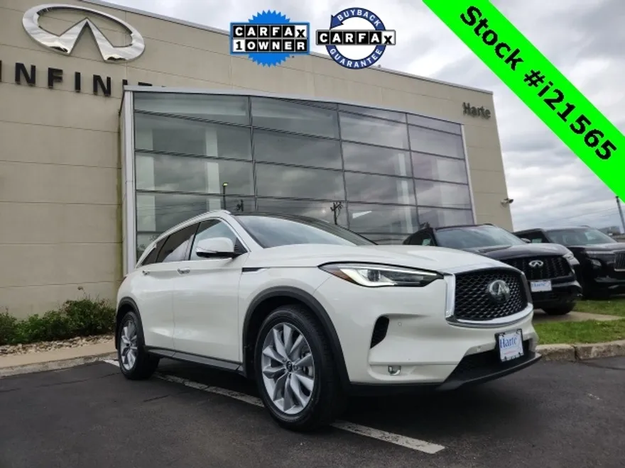 2022 Infiniti QX50 Essential photo 1