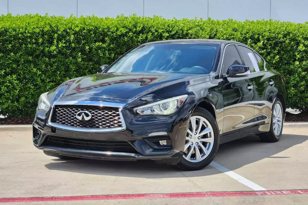 2018 Infiniti Q50 2.0t PURE photo 1
