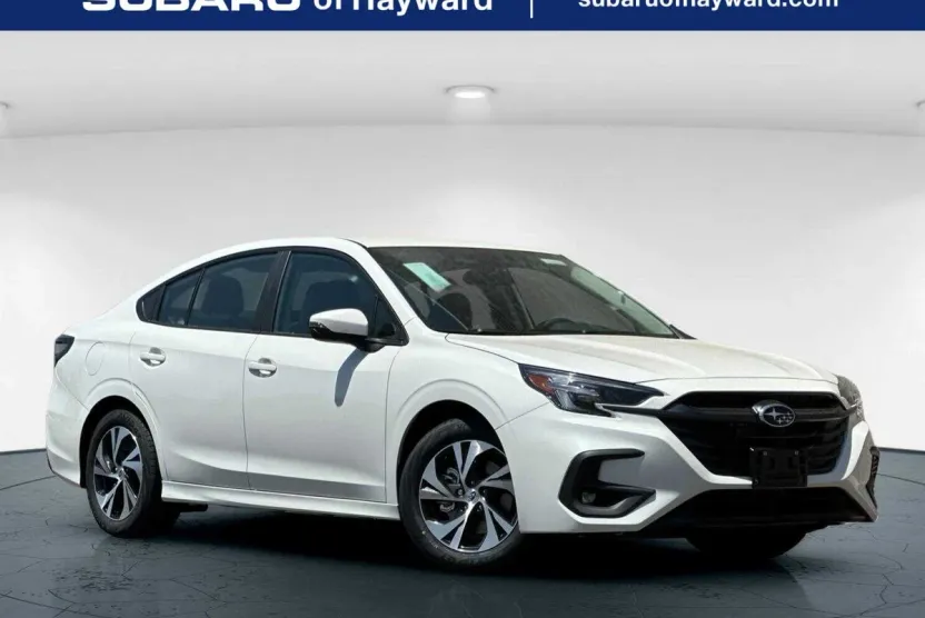 2025 Subaru Legacy Premium photo 1