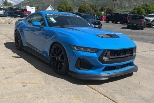 2025 Ford Mustang GT Premium photo 3