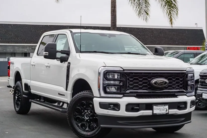 2025 Ford F-250 photo 1